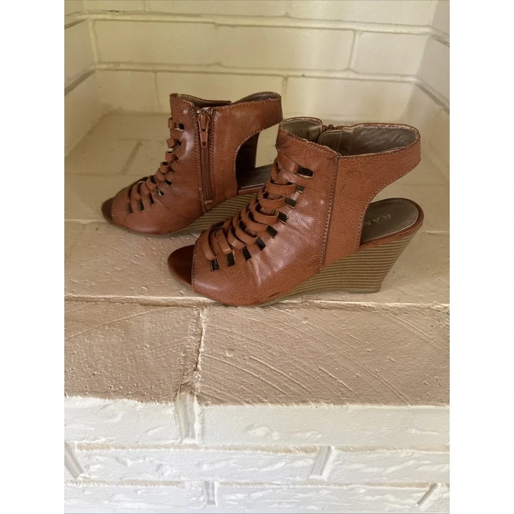 Rampage women deeana